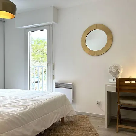 Appartement Moderne Avec Terrasse, Climatisation, à 200m De La - 6 Couchages, Parking Inclus - Fr-1-251-826 Le Lavandou